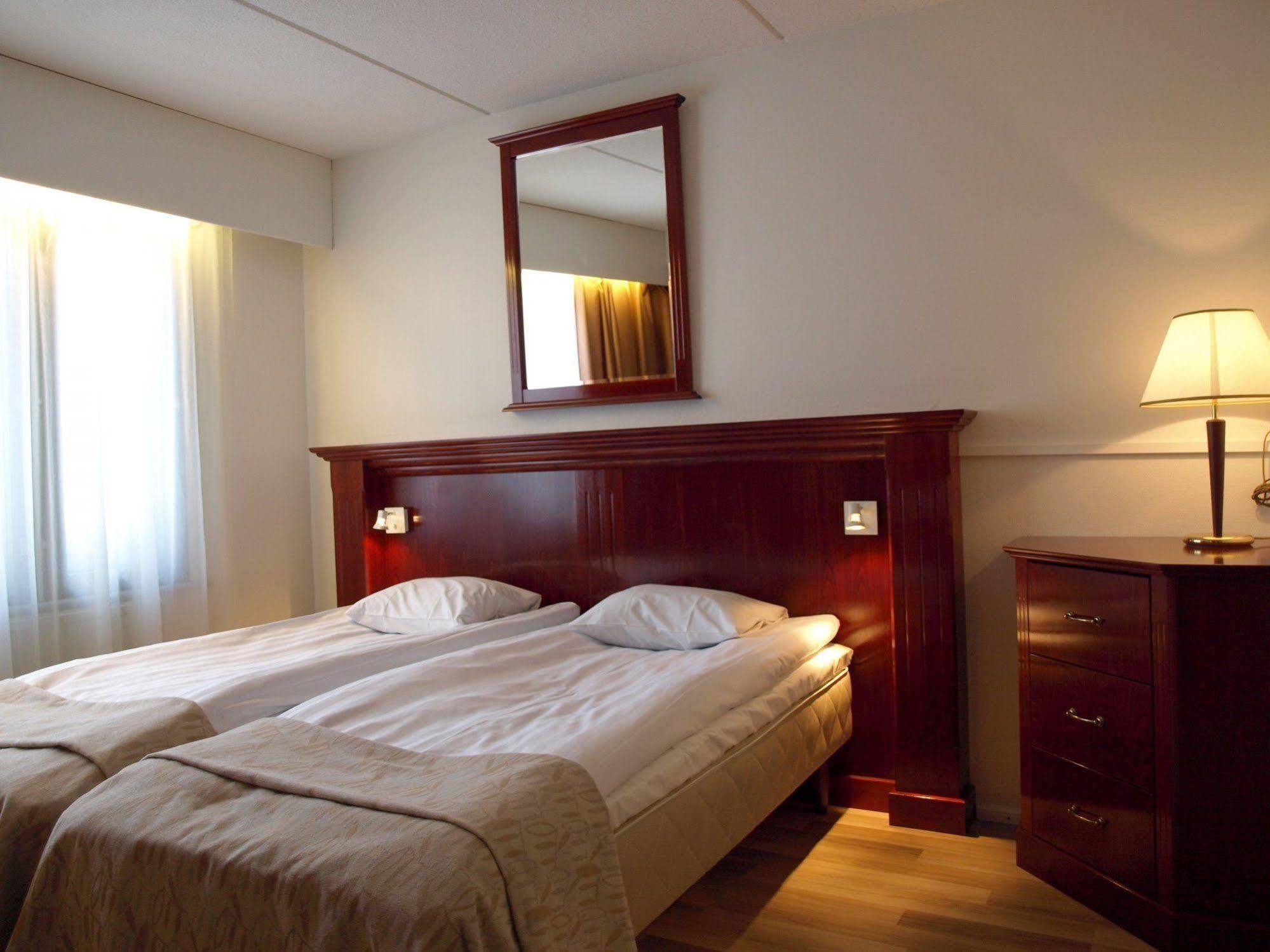 Lapland Northern Lights Hotel Ilveslinna Ranua Extérieur photo