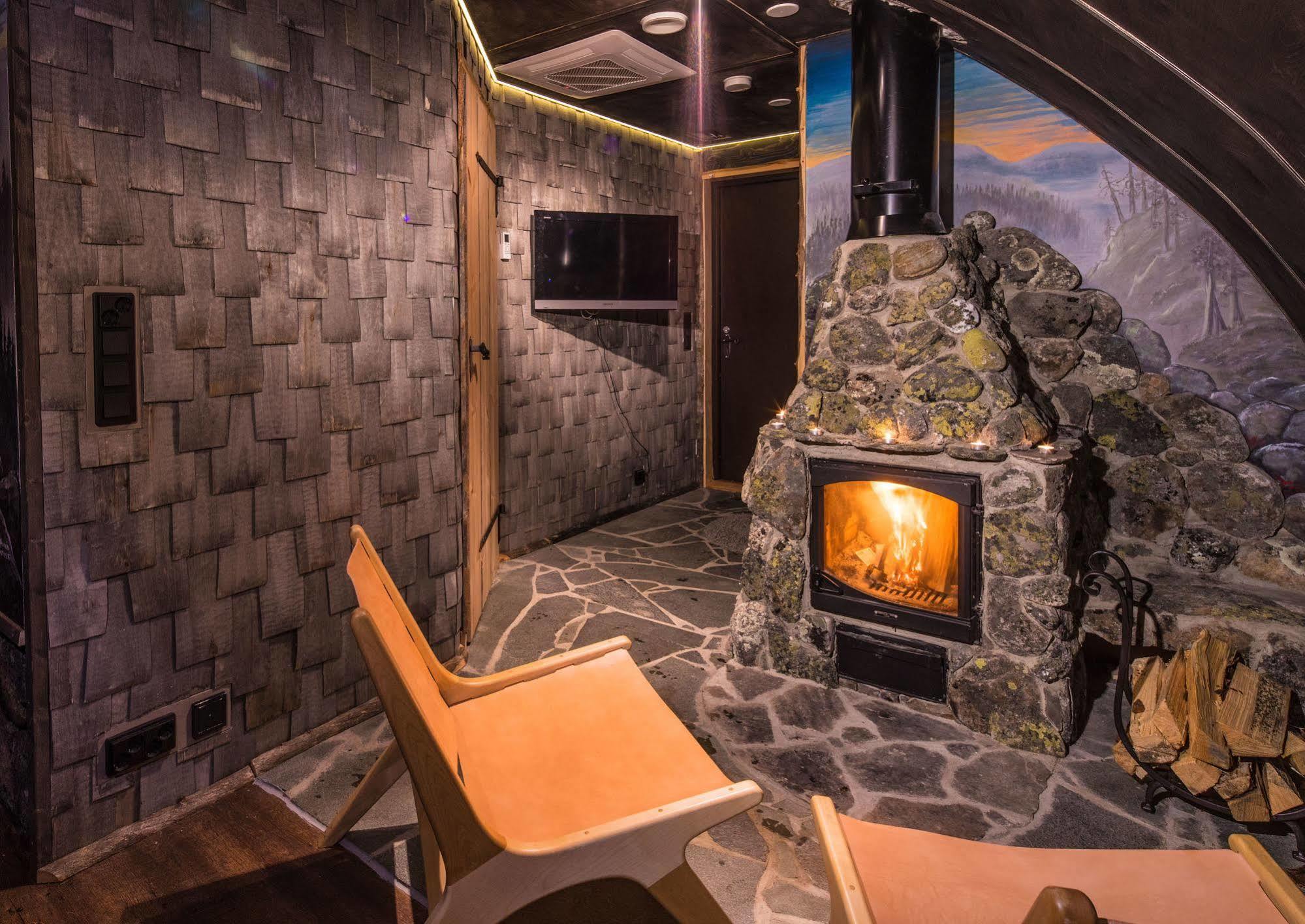 Lapland Northern Lights Hotel Ilveslinna Ranua Extérieur photo