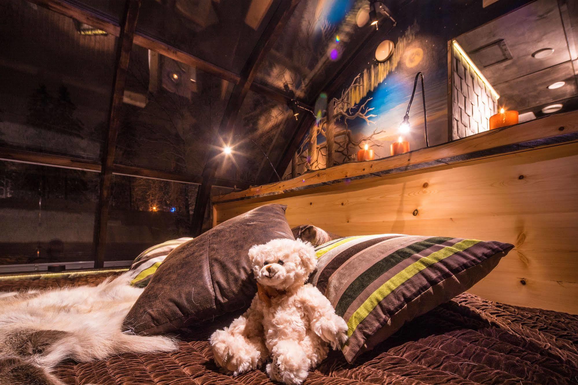 Lapland Northern Lights Hotel Ilveslinna Ranua Extérieur photo